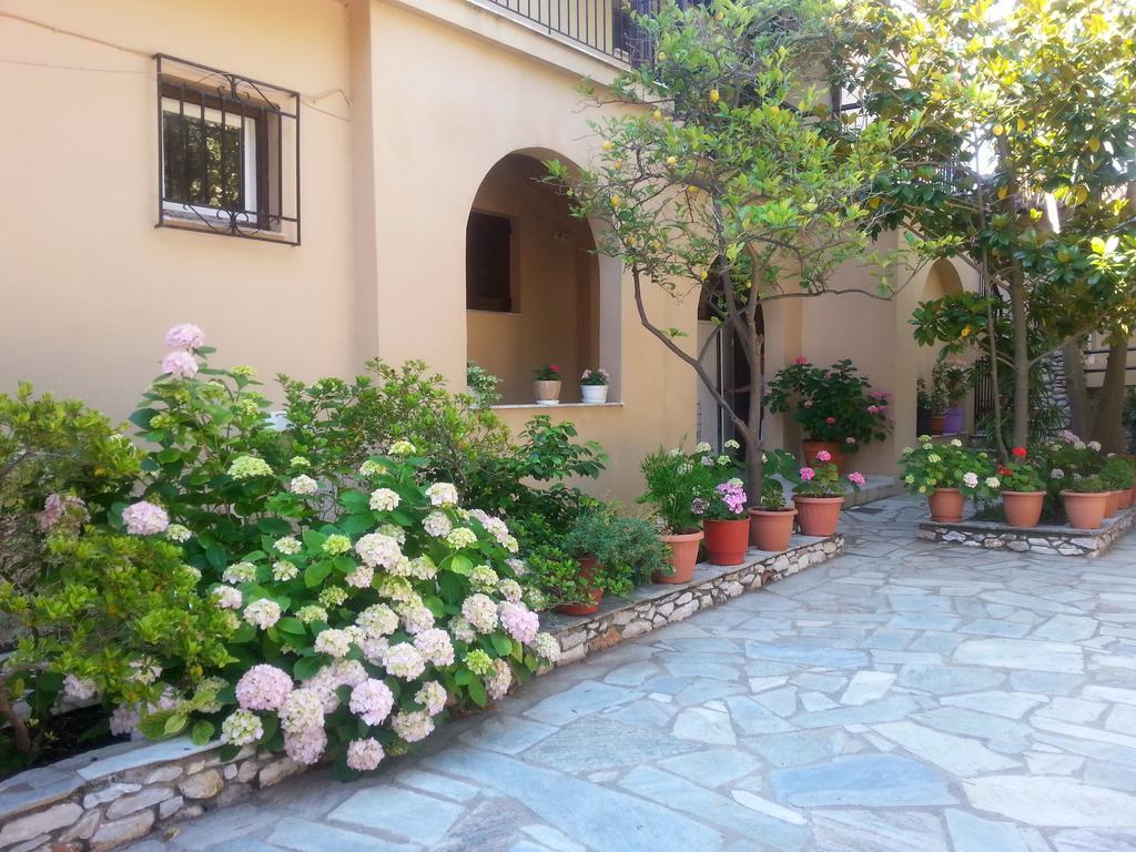 Maria Studios Skiathos エクステリア 写真